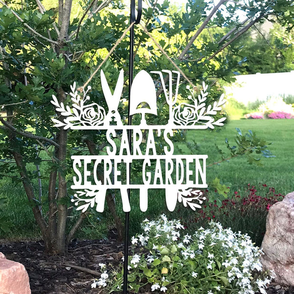 Rusted Orange Craftworks Co. Gardening Accessories Decor Steals - Find Me In The Garden Custom Sign - 2 Styles - Personalized Gardening Decor Outdoor Signs