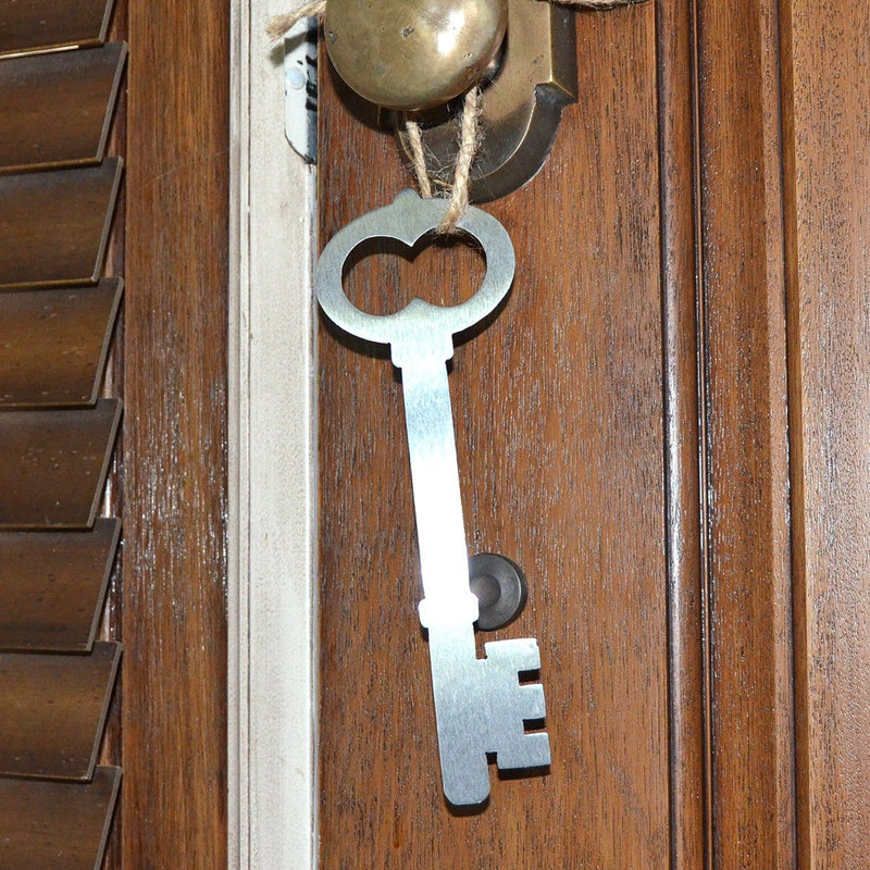 innkeeper key hanging from doorknob
